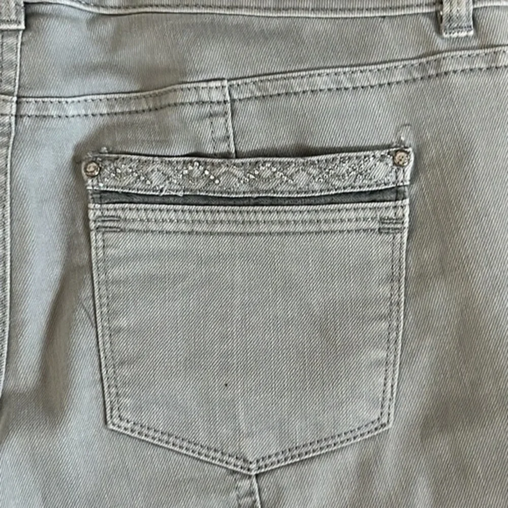 WHBM slim ankle jeans in gray size 4